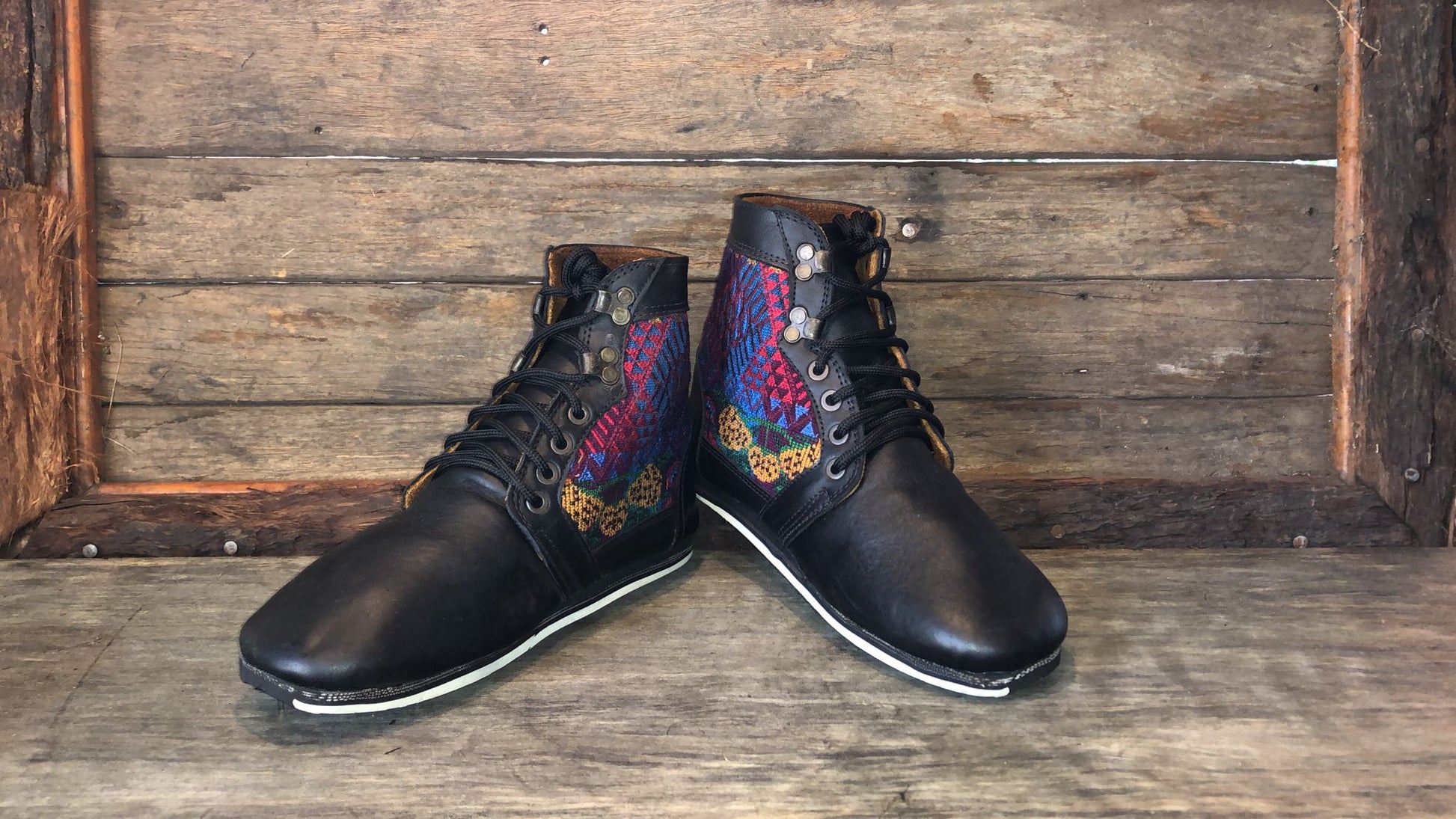 Size 39 Barefoot Sierra Boot - Fruits and Rhombus – Ethnic Spirit