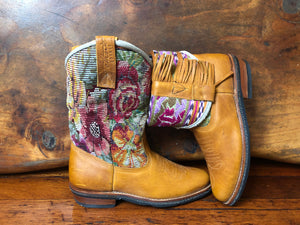 Cowboy boots best sale with roses